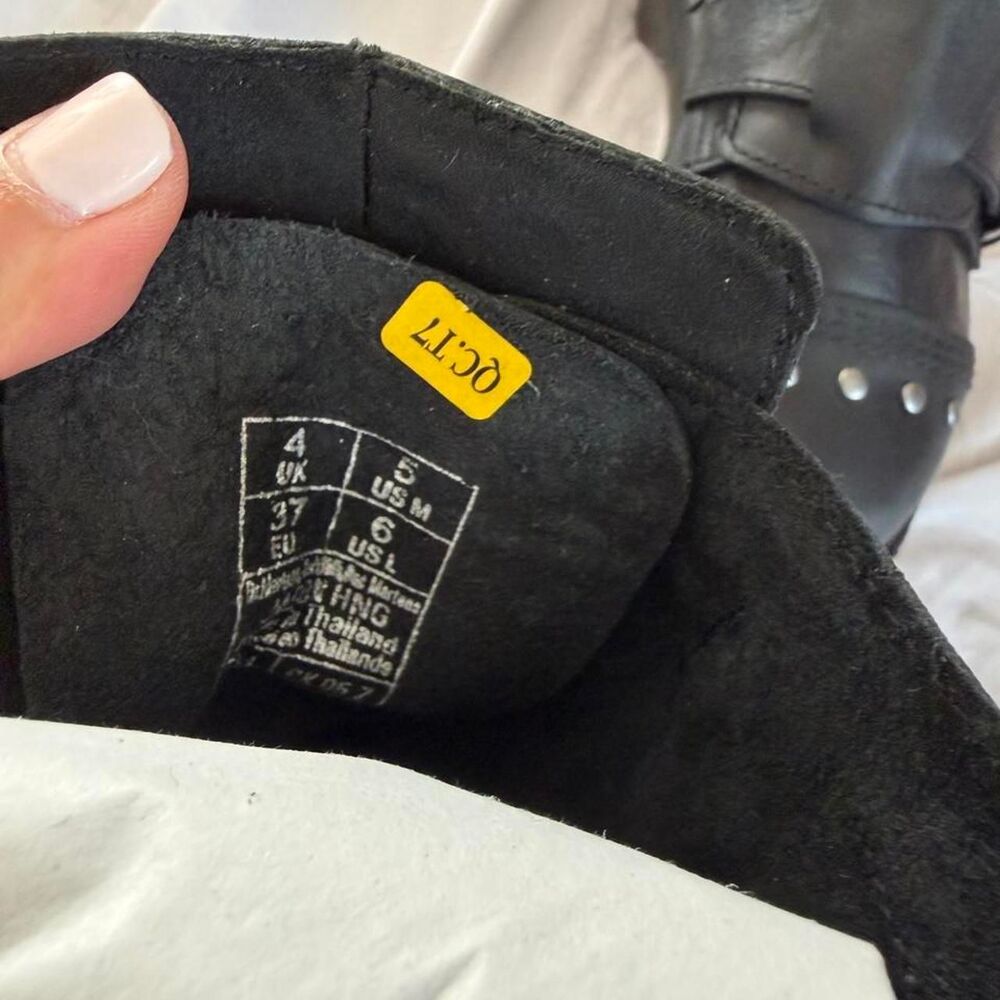 Dr-martens Women's Black Boots - Picture 8 of 8